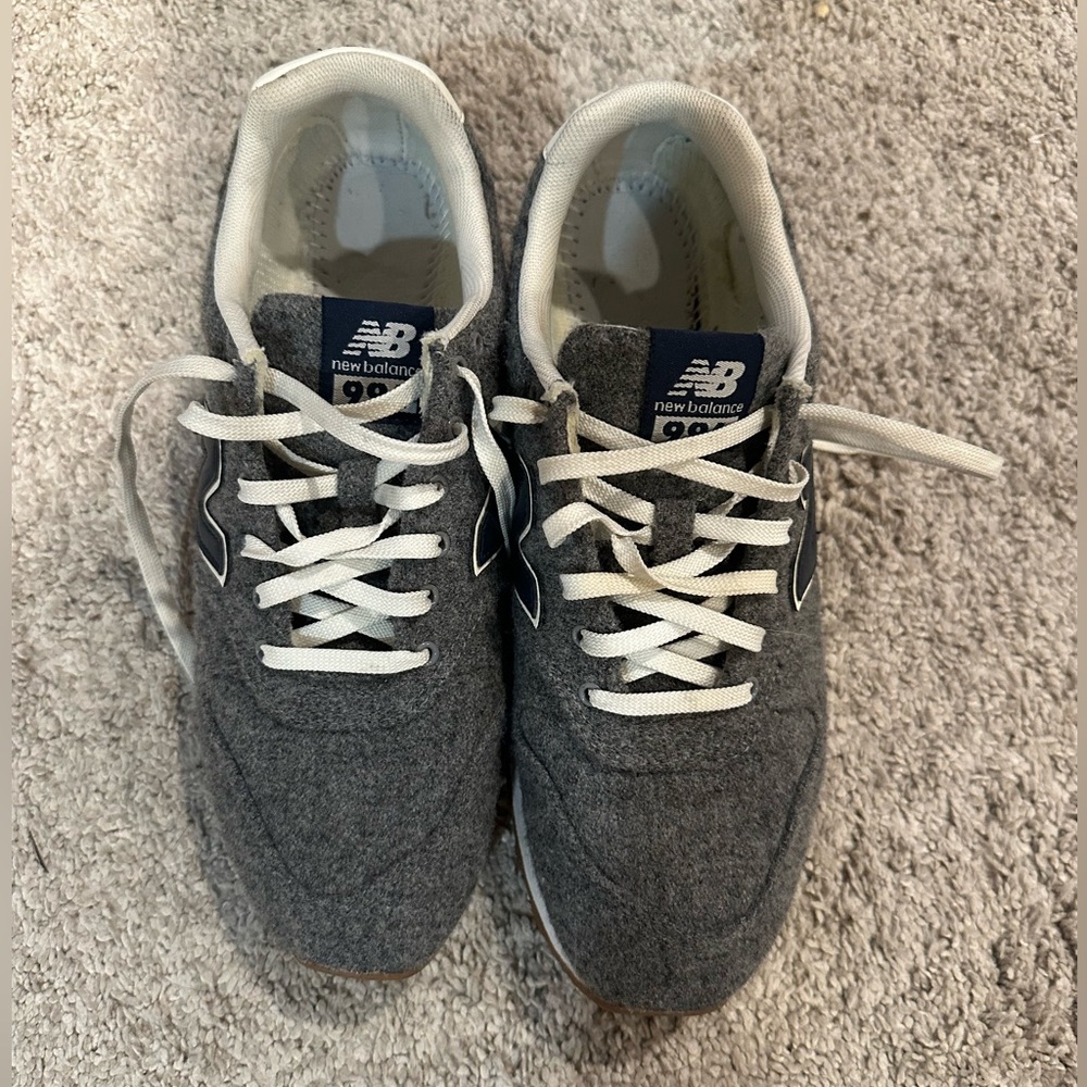 New Balance 996